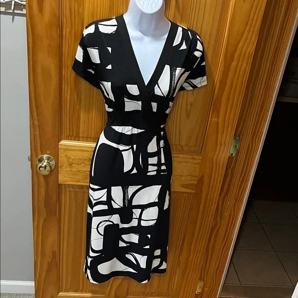 Axcess Black and White Dress - Picture 8 of 11